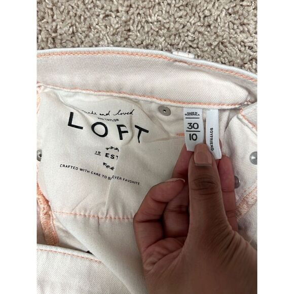 Ann Taylor Loft Light Pink Wash Boyfriend Jeans size 10 / 30 Waist - Picture 3 of 5